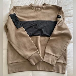 Alo sweater - size Small
